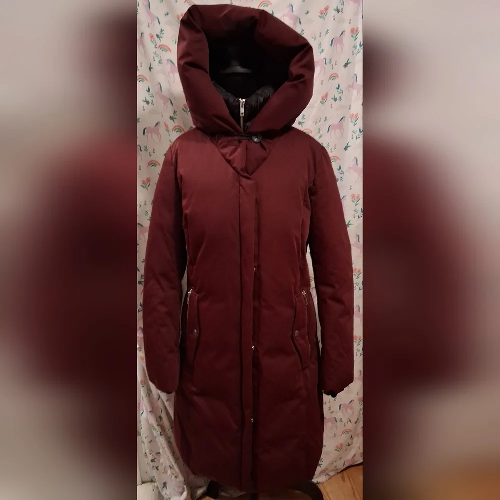 NWOT Sandova Genoa Plum Double Breast 700+ Down Puffer Fitted Ski Jacket SZ L